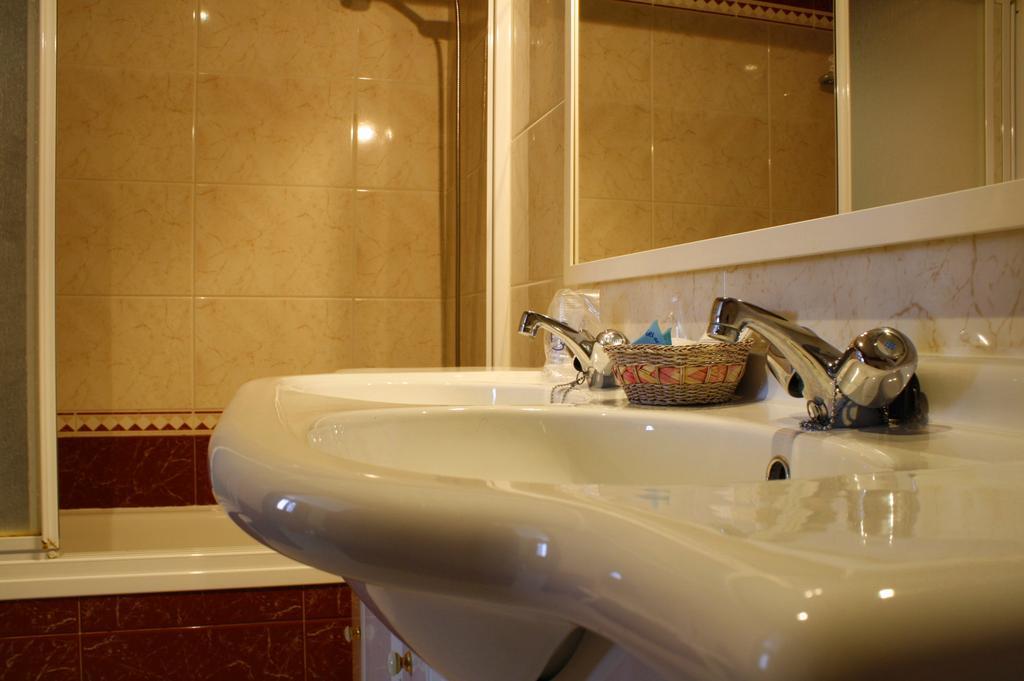 Hotel Villa Ducal Осуна Номер фото