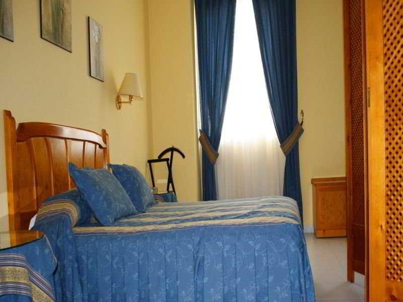 Hotel Villa Ducal Осуна Экстерьер фото